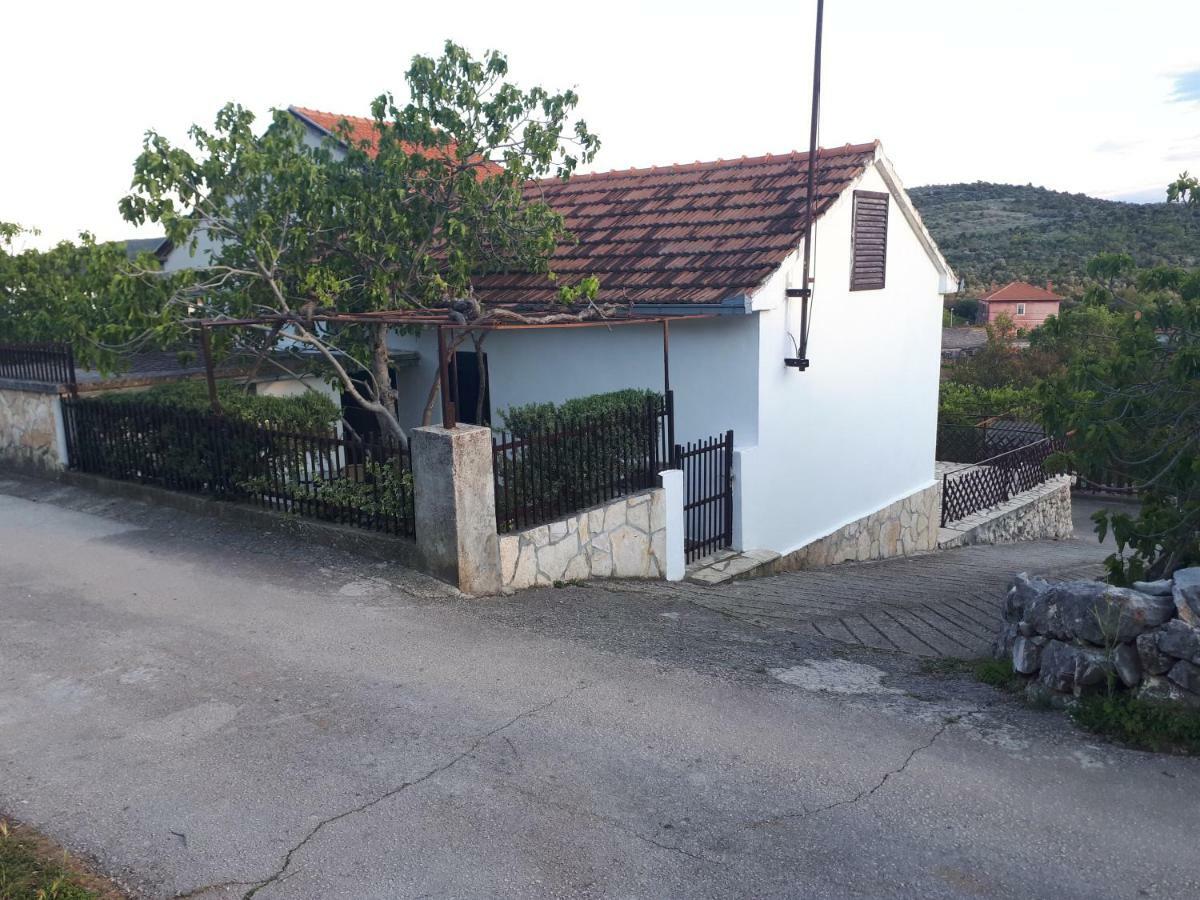 Luminaria Solis Vacation Home Rogoznica  Exterior foto