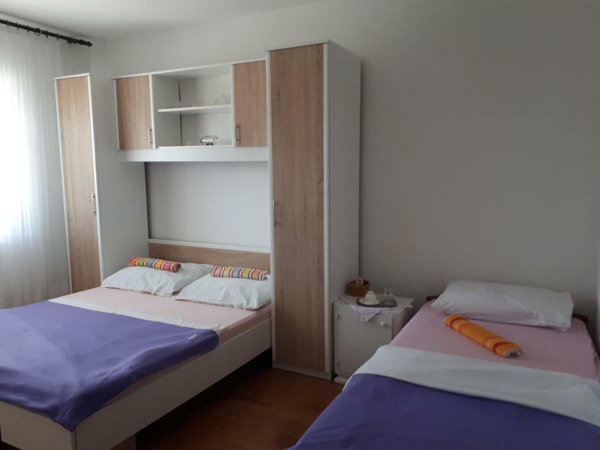 Luminaria Solis Vacation Home Rogoznica  Exterior foto