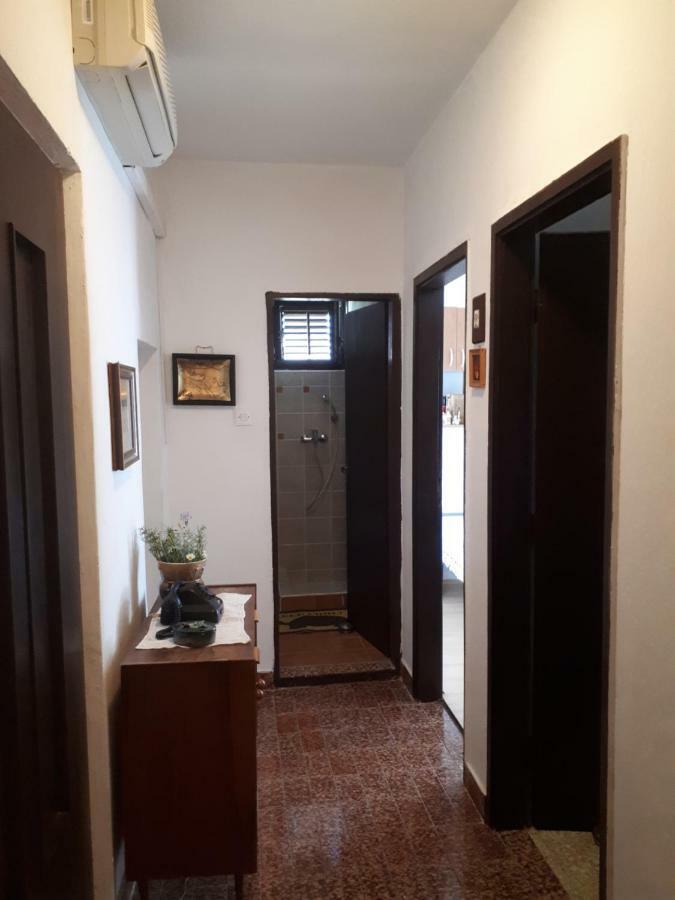 Luminaria Solis Vacation Home Rogoznica  Exterior foto