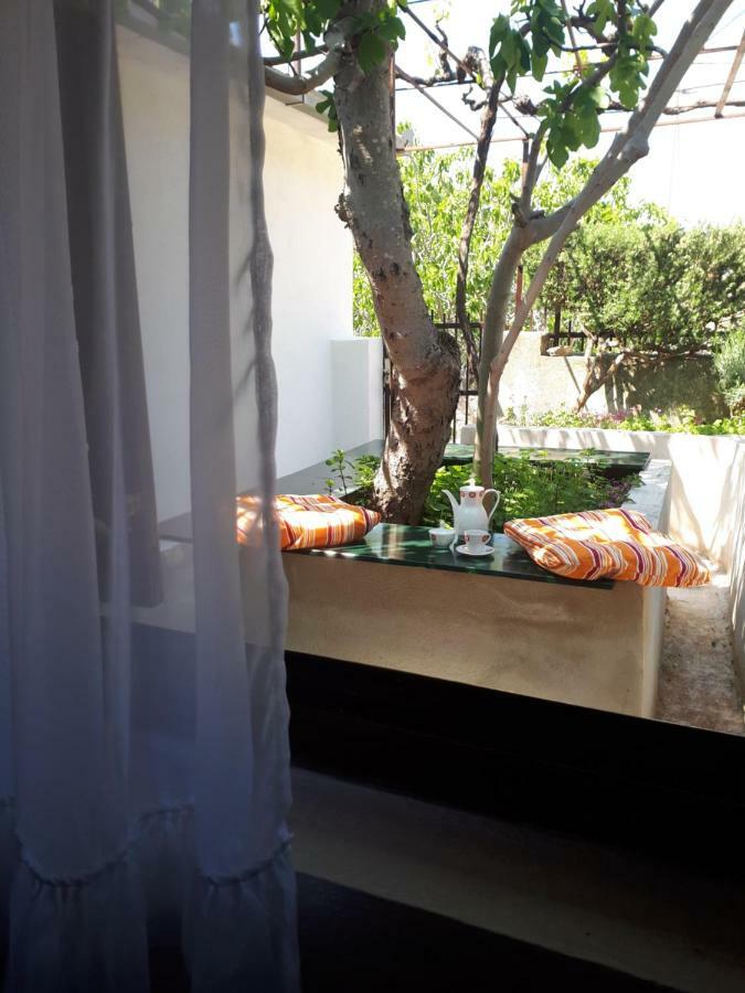 Luminaria Solis Vacation Home Rogoznica  Exterior foto
