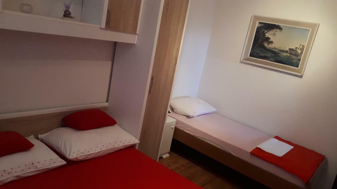 Luminaria Solis Vacation Home Rogoznica  Exterior foto